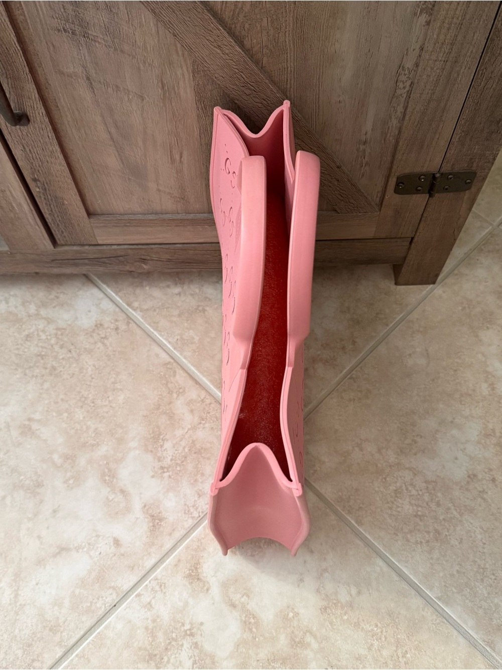 Gucci Pink Perforated GG Rubber Tote - Picture 7 of 9